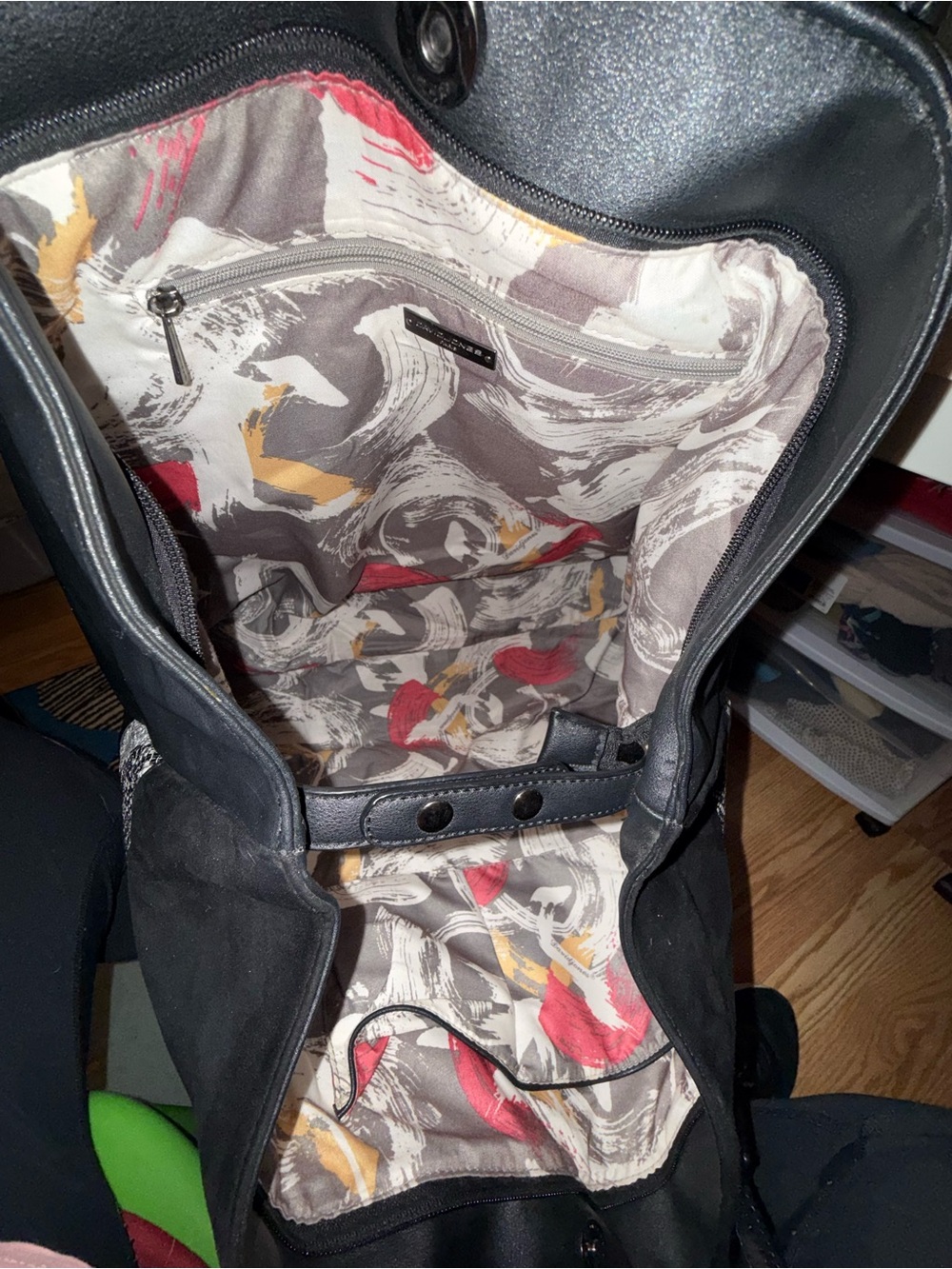 David Jones Praises Black Tote Bag - Picture 5 of 5